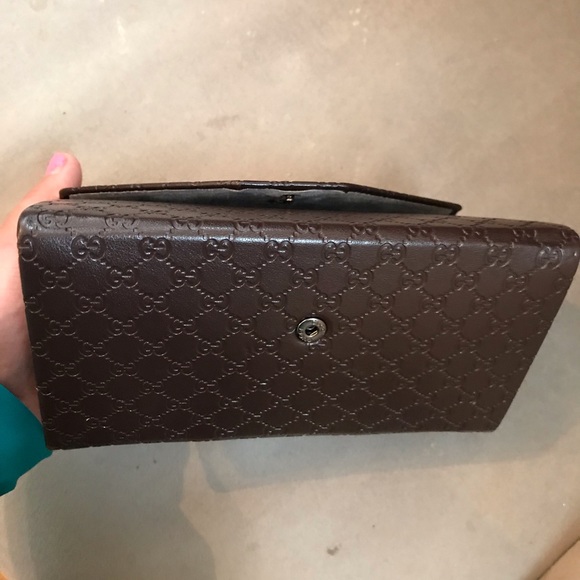 Auth new Gucci foldable sunglass case & new cloth - Picture 5 of 8